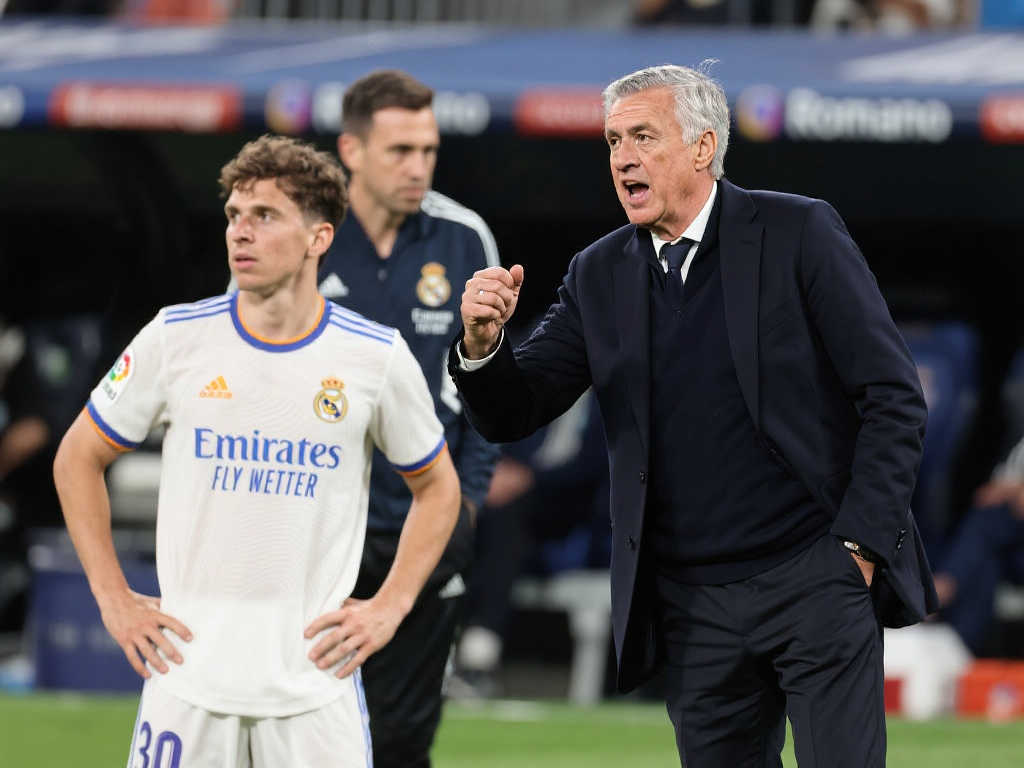 方防守鬆懈 方防守鬆懈